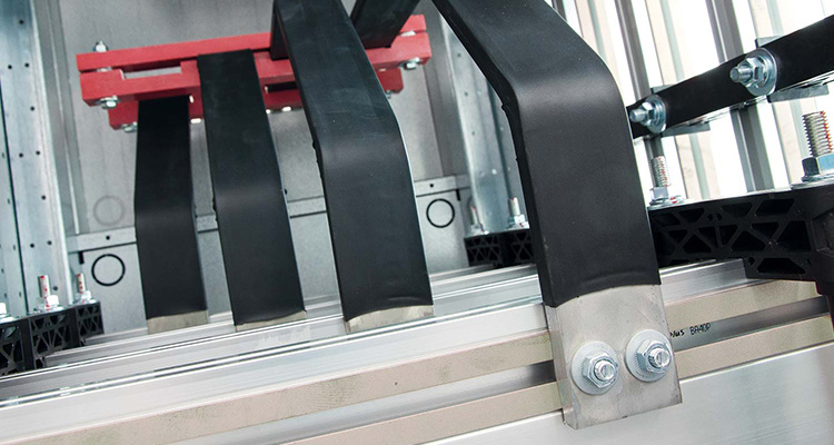 汽車(chē)軟連接,銅軟連接,疊層母排,柔性母排,銅箔軟連接,軟連接,銅排軟連接,電池軟連接,銅排,新能源軟連接,鋁箔軟連接,鋁排軟連接,鋁排